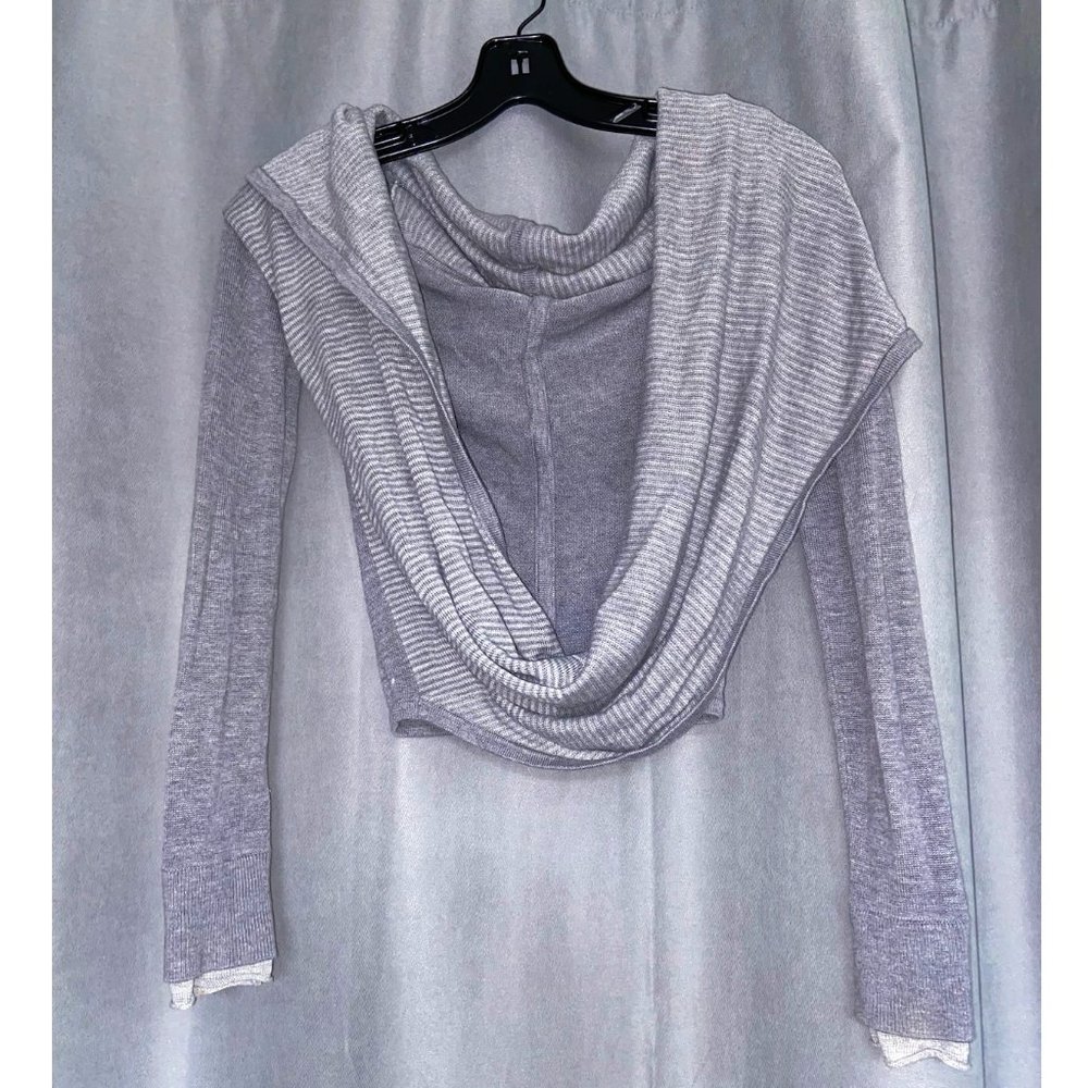 LululemonLong Sleeve Gray Top